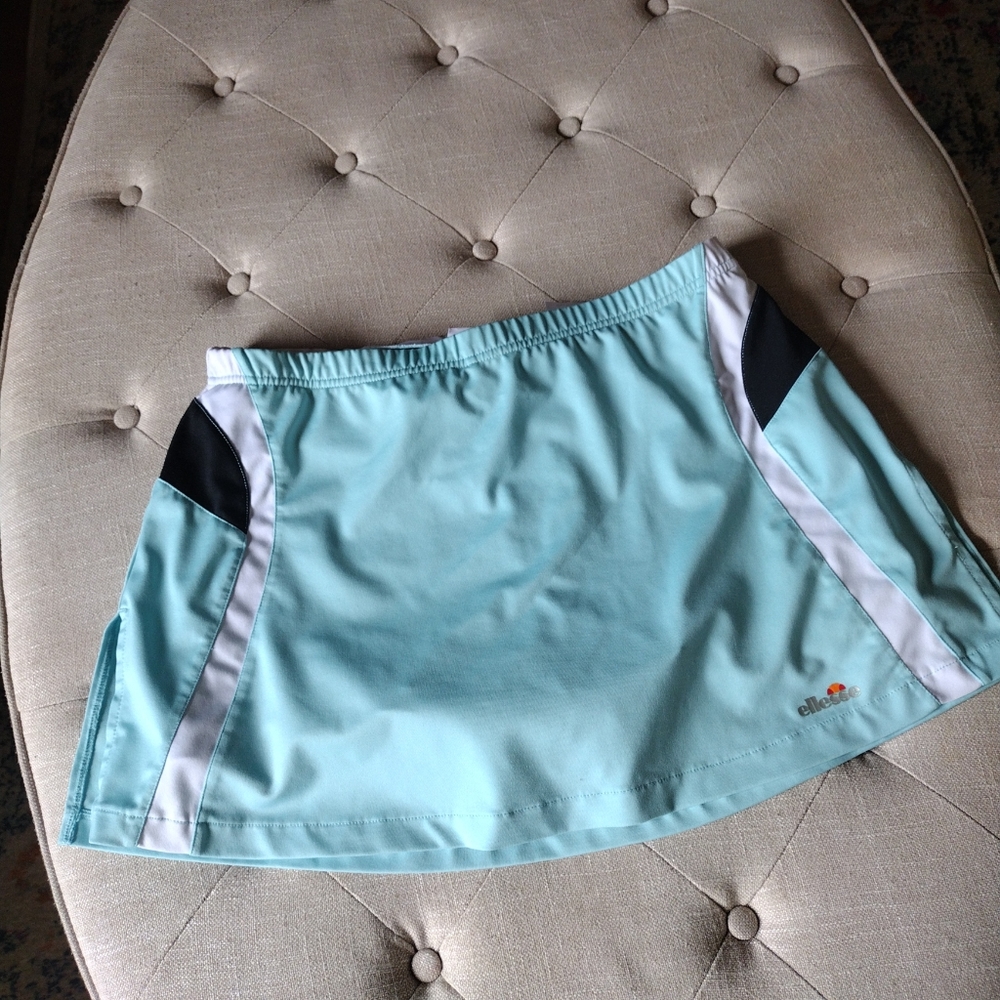 Ellesse sports skirt sz L